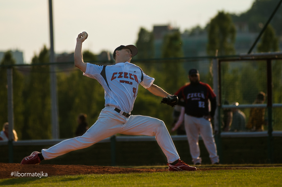 Baseballový nadhazovač